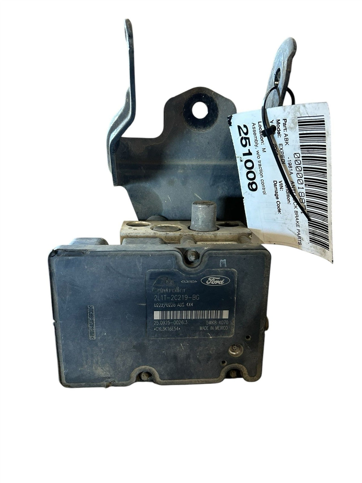 ABS Pump Module from a 2003 Ford Expedition, photo 3