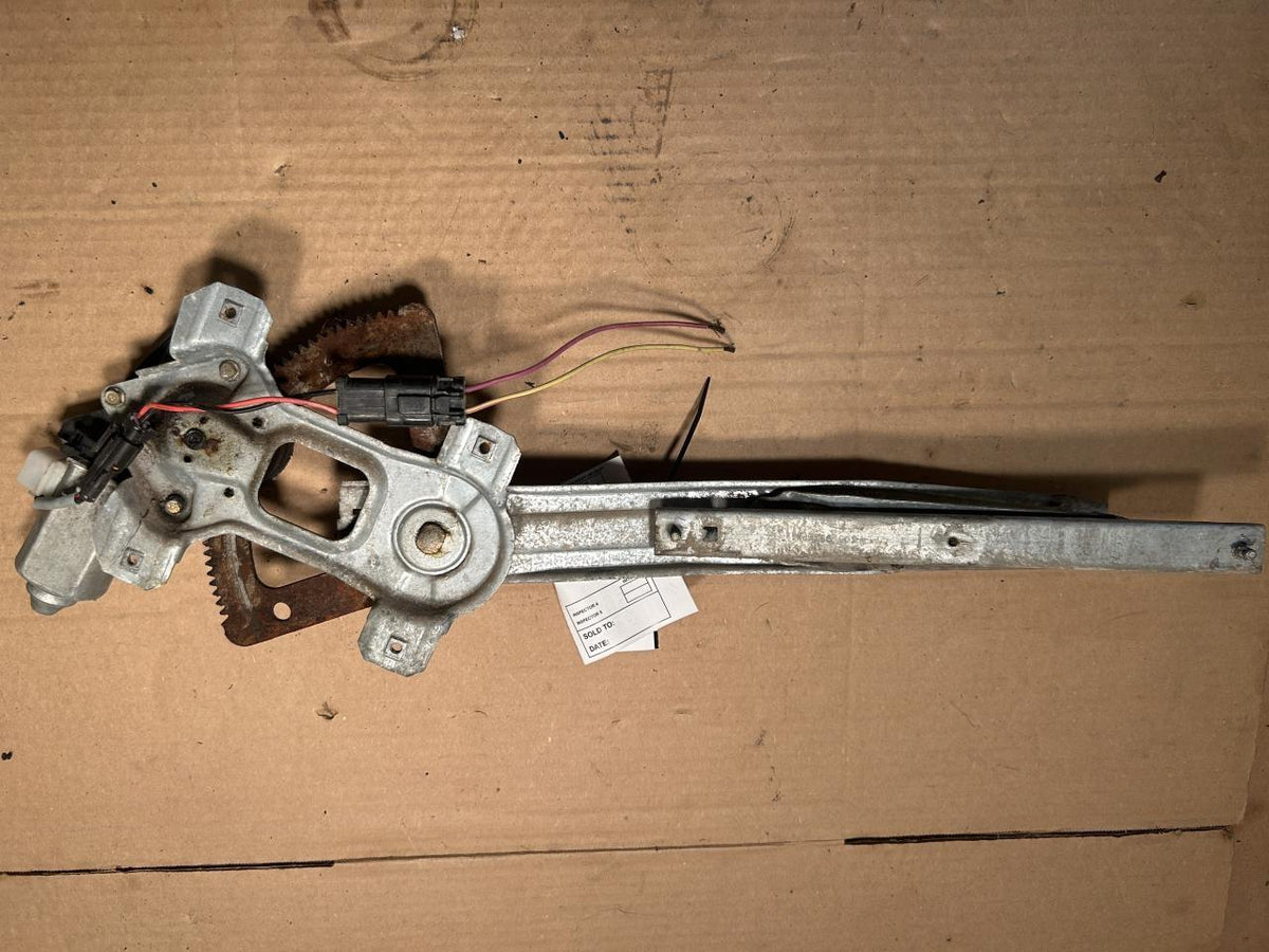 Window Regulator from a 1999 Ford F-250 Super Duty, front, right side, photo 1