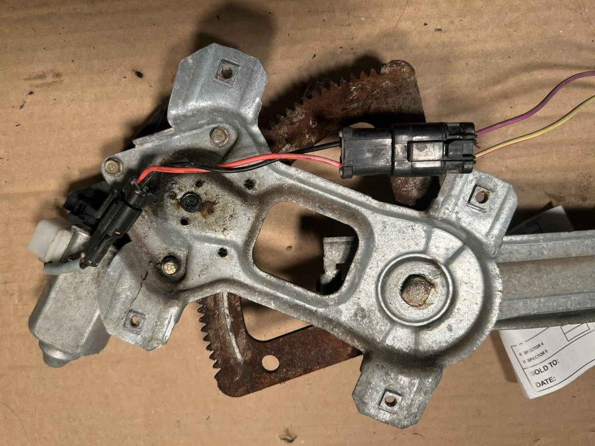 Window Regulator from a 1999 Ford F-250 Super Duty, front, right side, photo 2