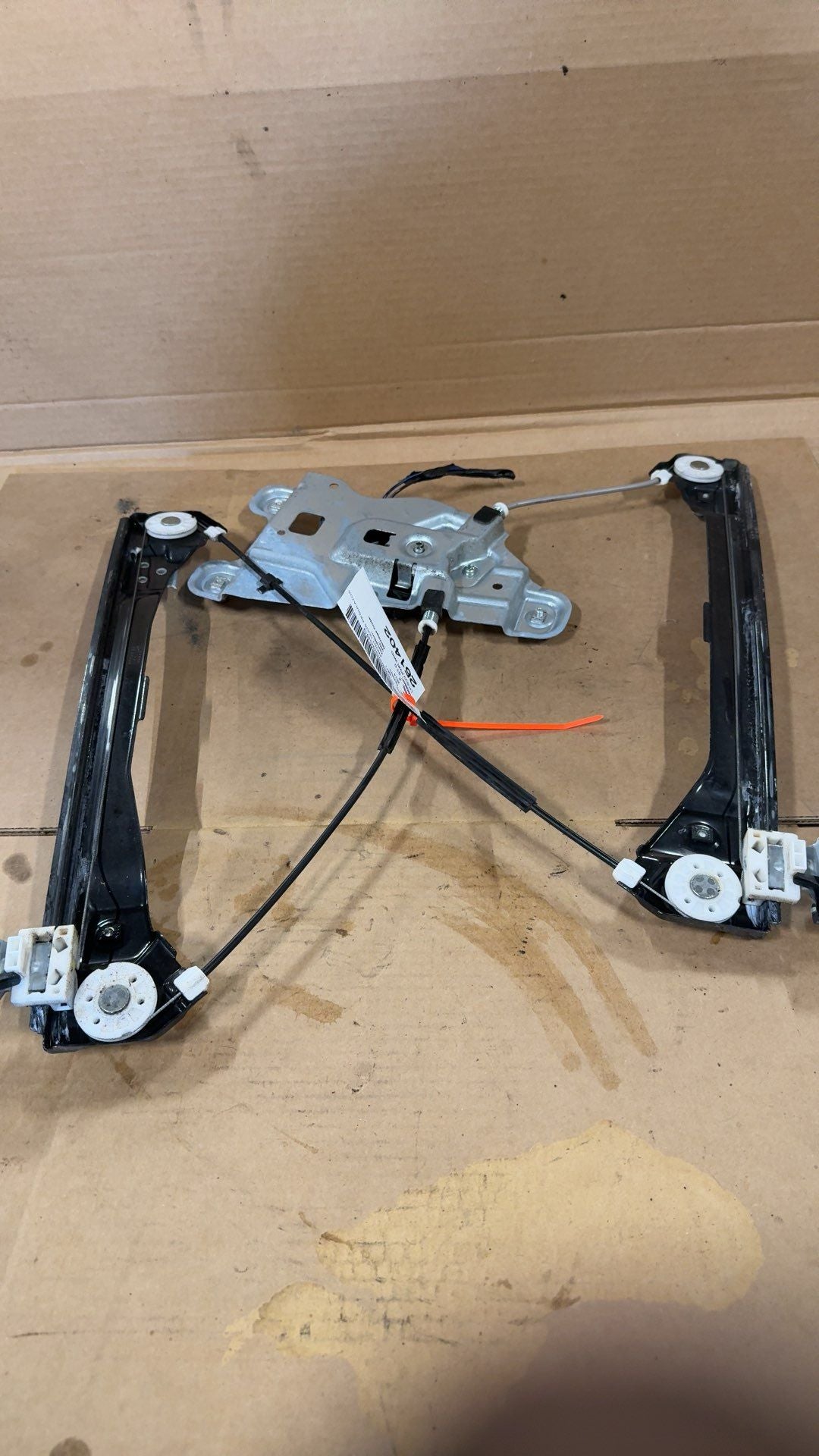Window Regulator from a 2014 GMC Terrain, front, left side, photo 1