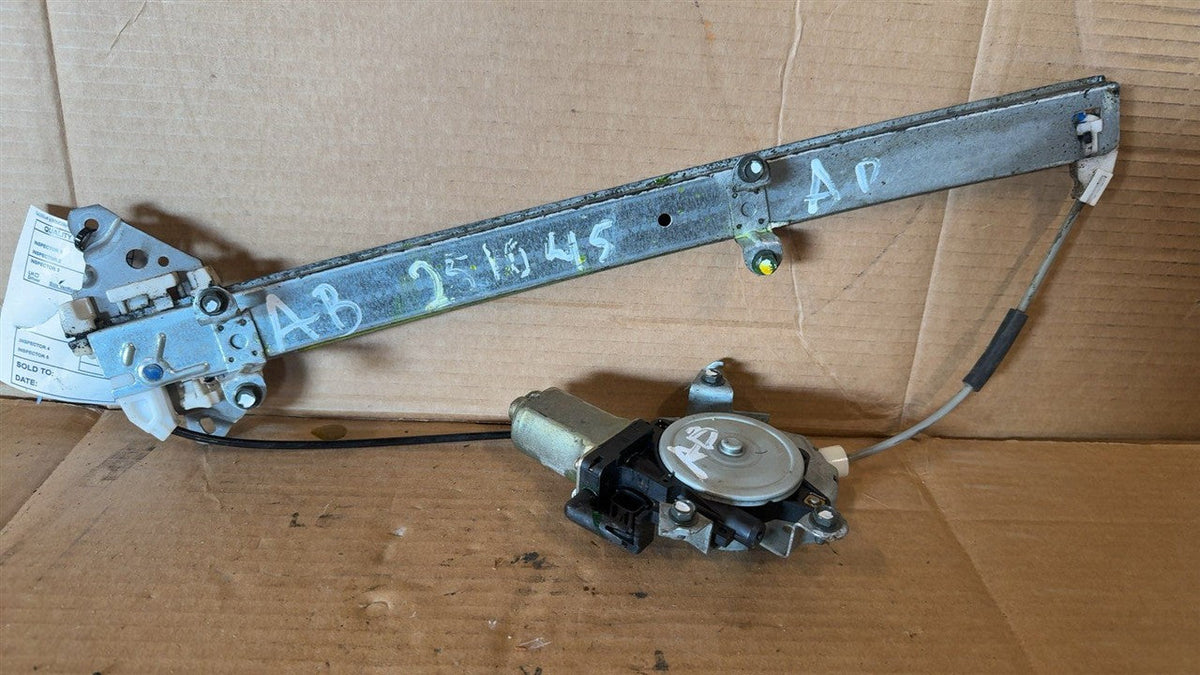 Window Regulator from a 2005 Nissan Sentra, front, right side, photo 1