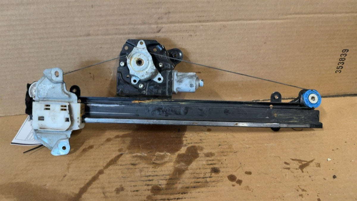 Window Regulator from a 2015 Nissan Sentra, front, left side, photo 2