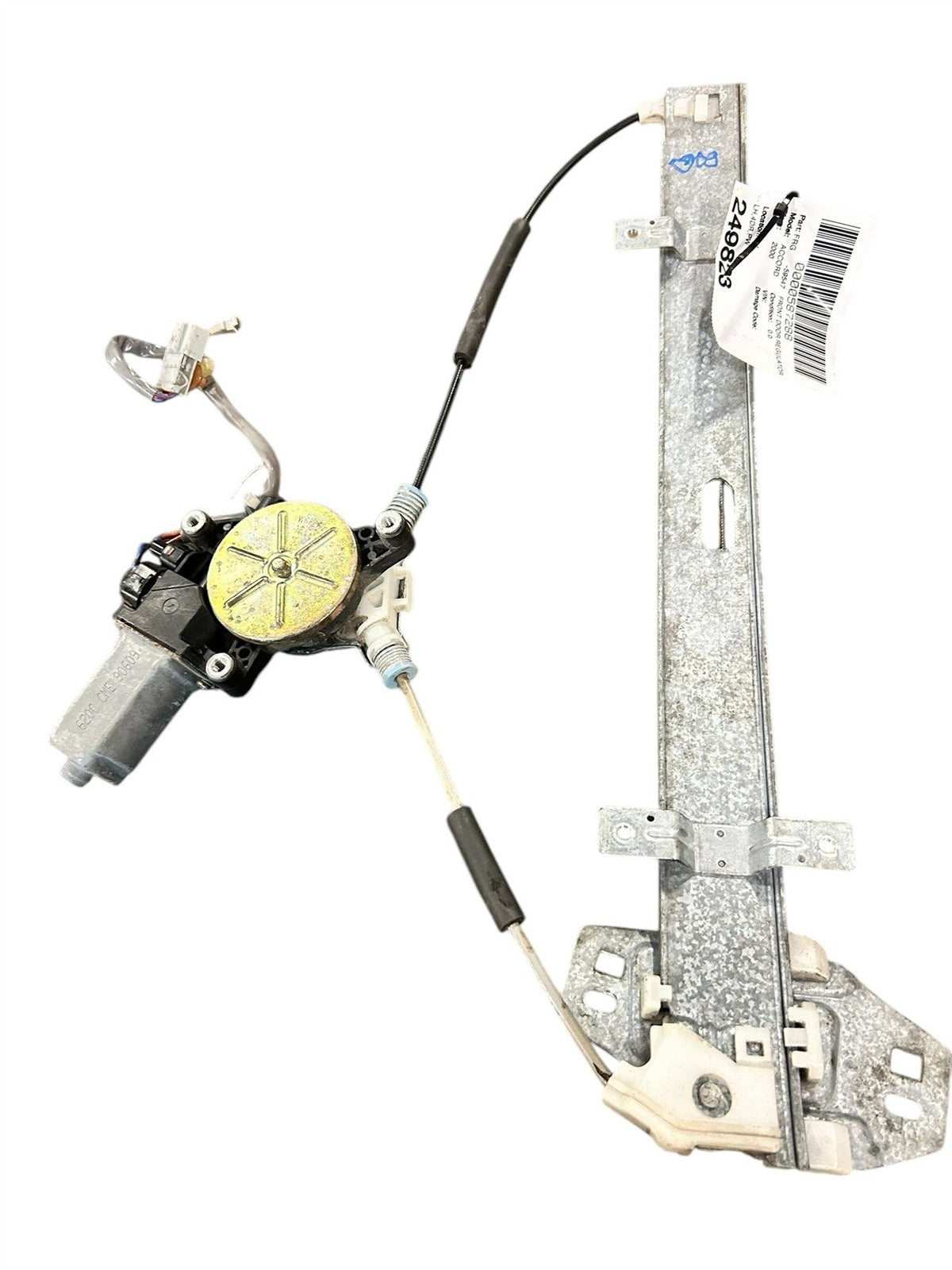 Window Regulator from a 2000 Honda Accord, front, left side, photo 1