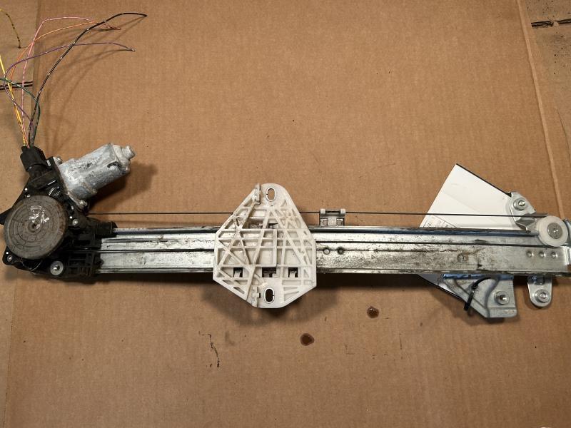 Window Regulator from a 2008 Honda Accord, front, right side, photo 1