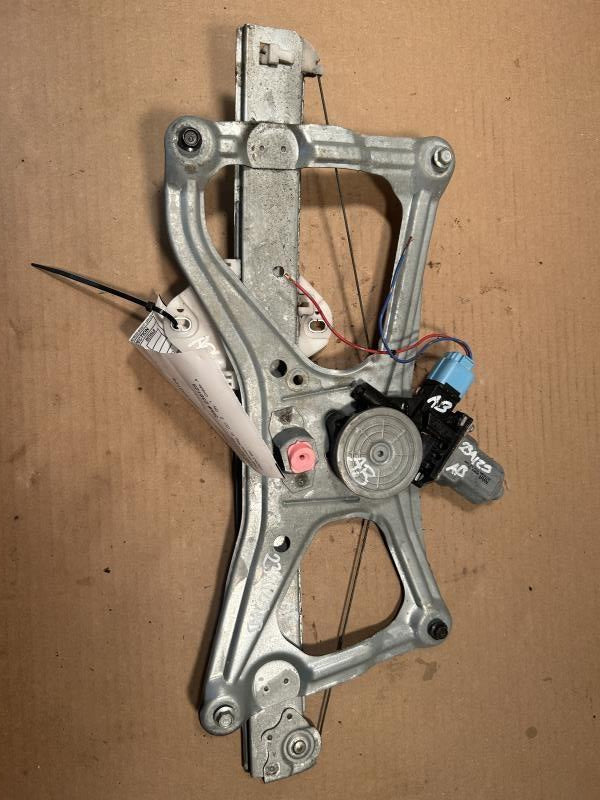 Window Regulator from a 2006 Honda Civic, front, right side, photo 1