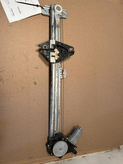 Window Regulator from a 2007 Honda CR-V, front, right side, photo 1