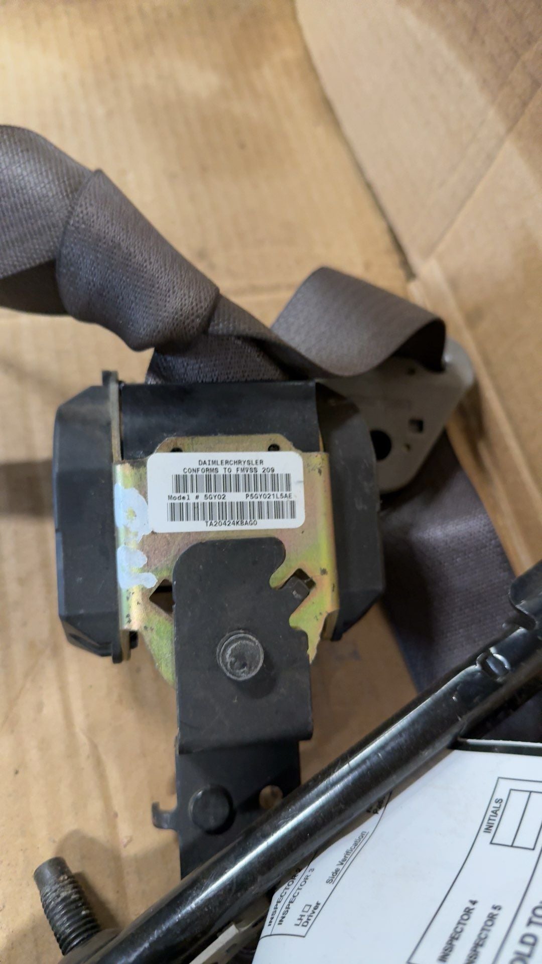 Seat Belt from a 2004 Jeep Grand Cherokee, front, photo 2