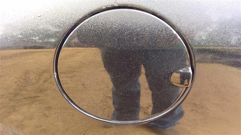 Fuel Door from a 2006 Ford Mustang, photo 1