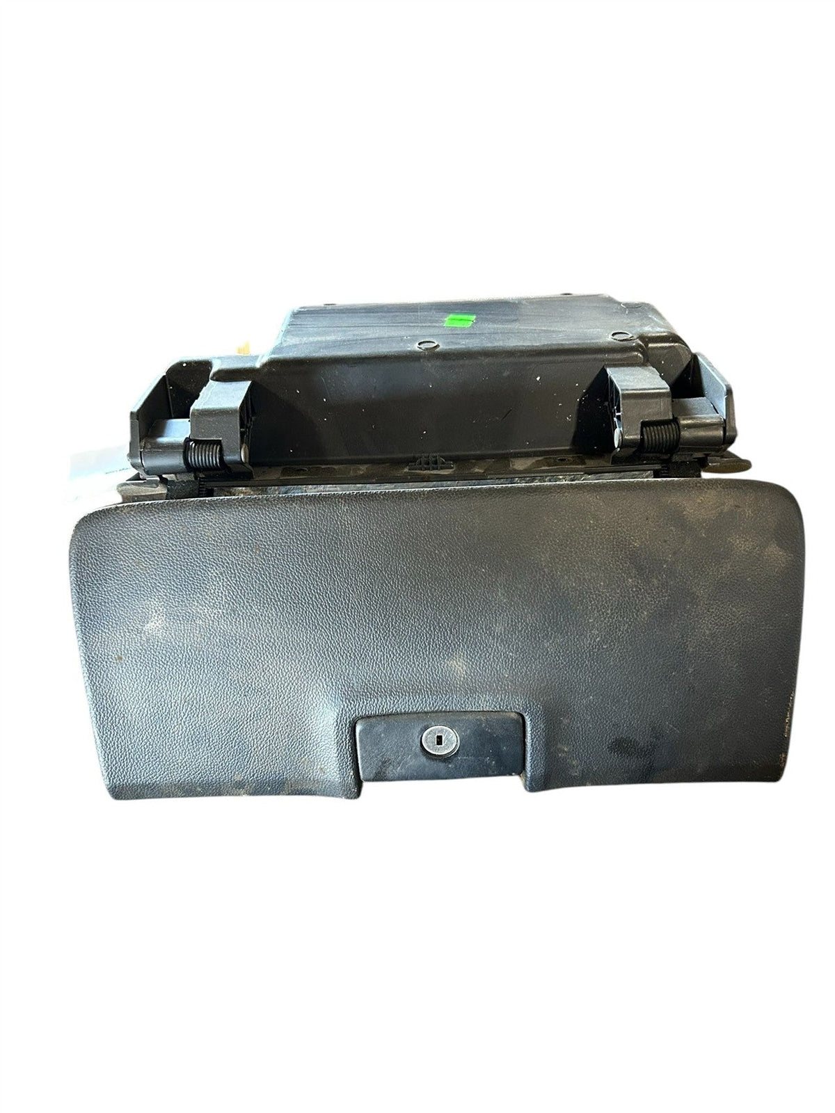 Glove Box from a 2017 Chevrolet Silverado 1500, upper, photo 3