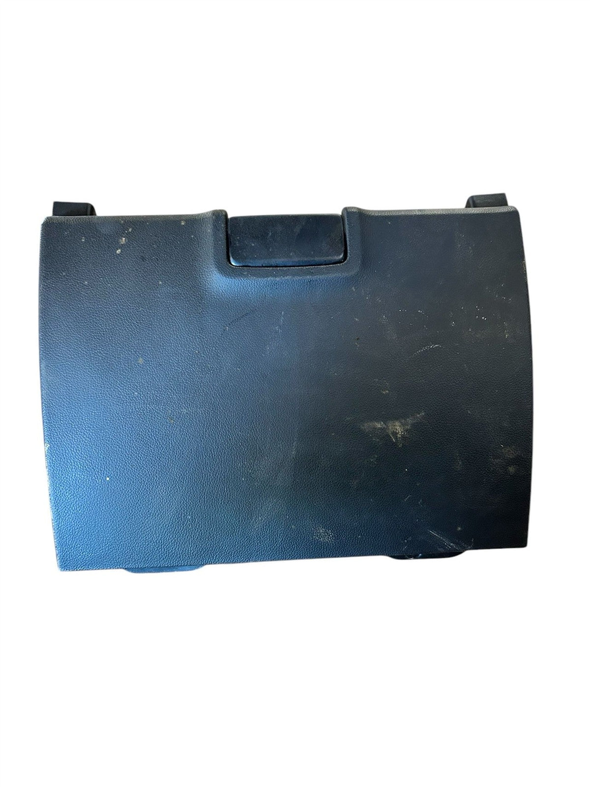 Glove Box from a 2018 Chevrolet Silverado 1500, photo 2