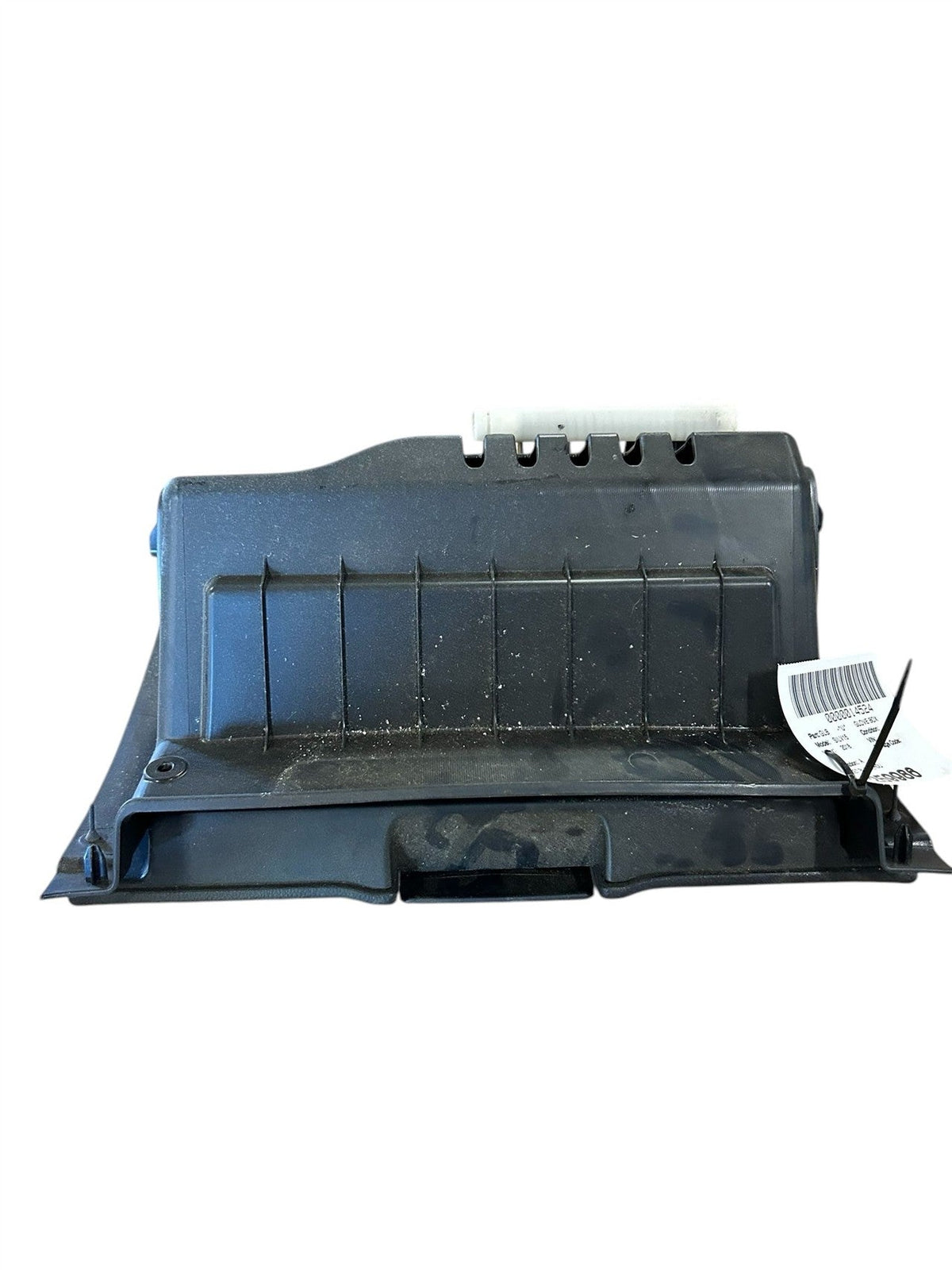 Glove Box from a 2018 Chevrolet Silverado 1500, photo 3