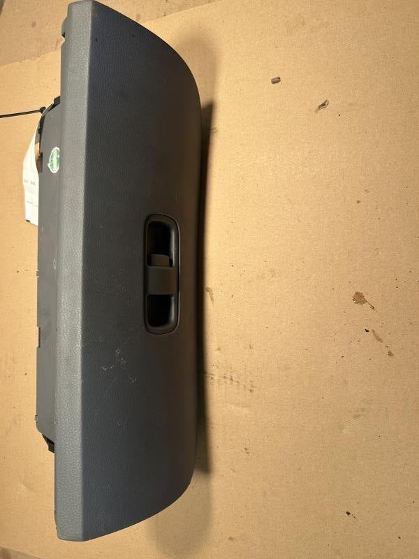 Glove Box from a 2009 Kia Sedona, upper, photo 2