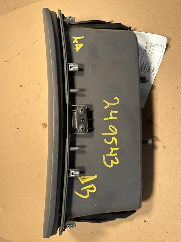 Glove Box from a 2009 Kia Sedona, upper, photo 3