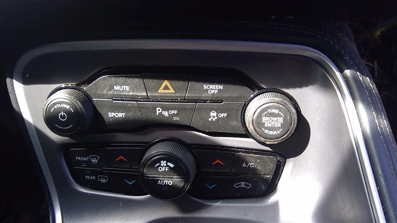 Climate Control Panel from a 2020 Dodge Challenger, photo 1
