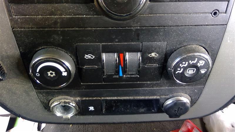 Auxiliary (Roof) Climate Control Panel from a 2010 Chevrolet Avalanche 1500, photo 1