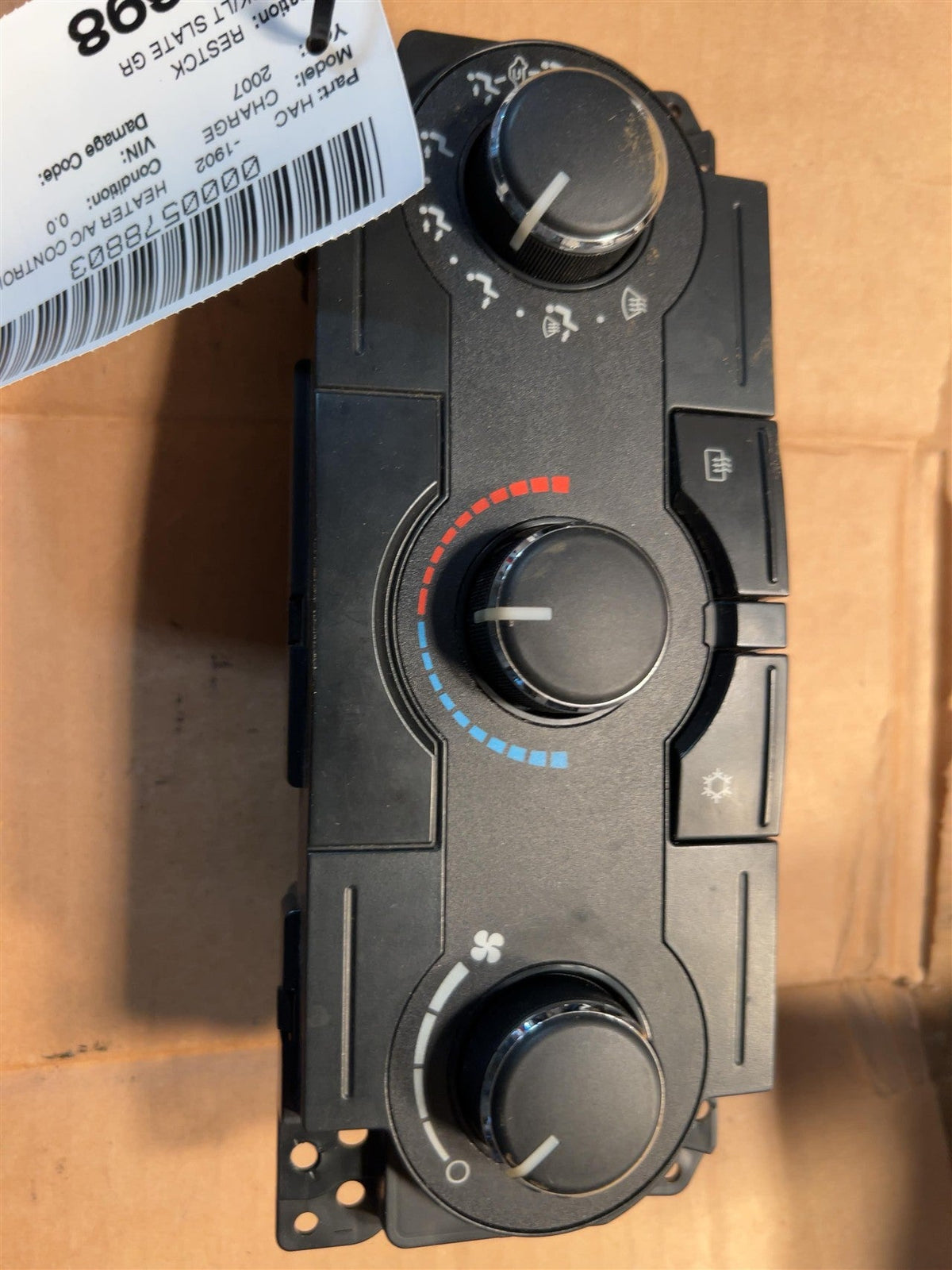 Climate Control Panel from a 2007 Dodge, photo 2
