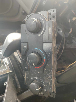 Climate Control Panel from a 2007 Dodge, photo 1
