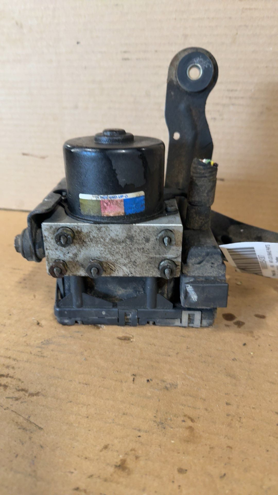 ABS Pump Module from a 2000 Jeep Grand Cherokee, photo 1