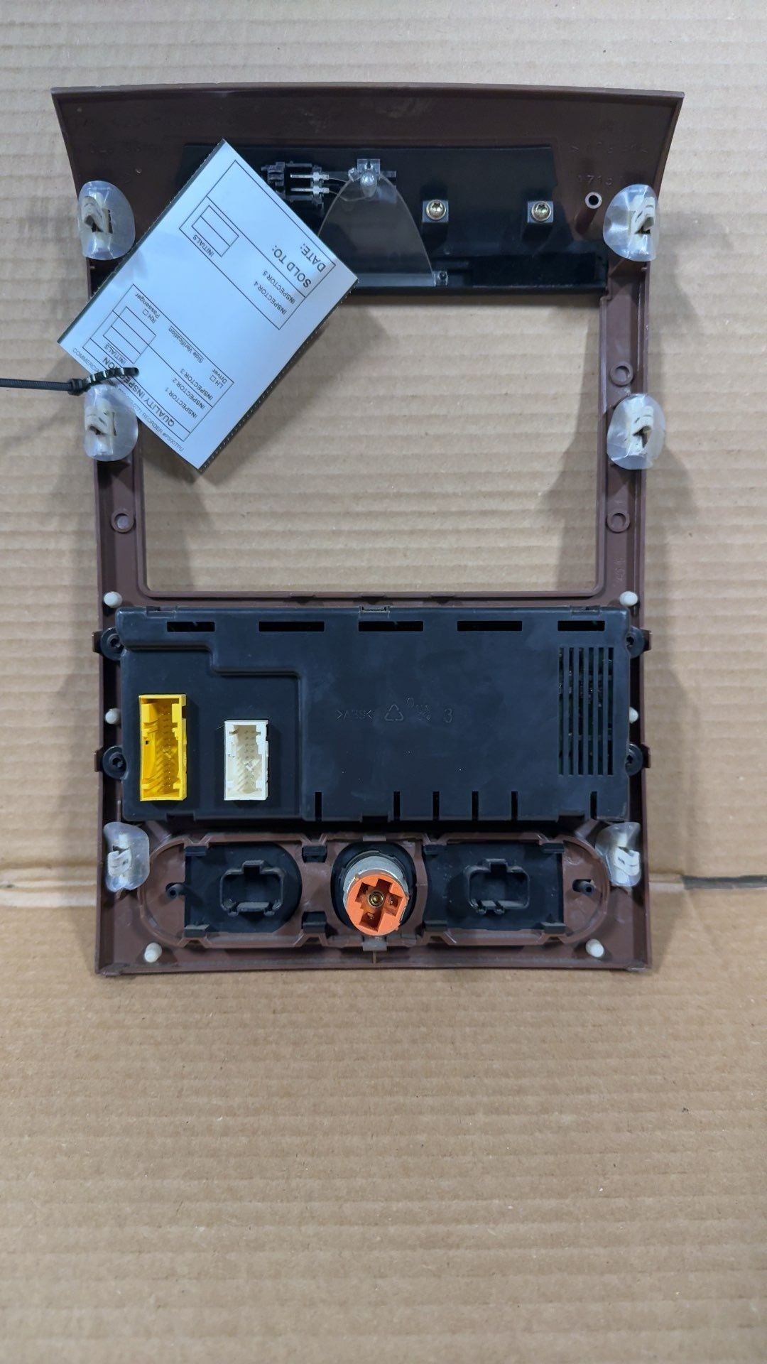 Climate Control Panel from a 2004 Ford F-150, photo 2