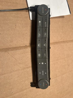 Climate Control Panel from a 2004 Nissan Maxima, photo 1