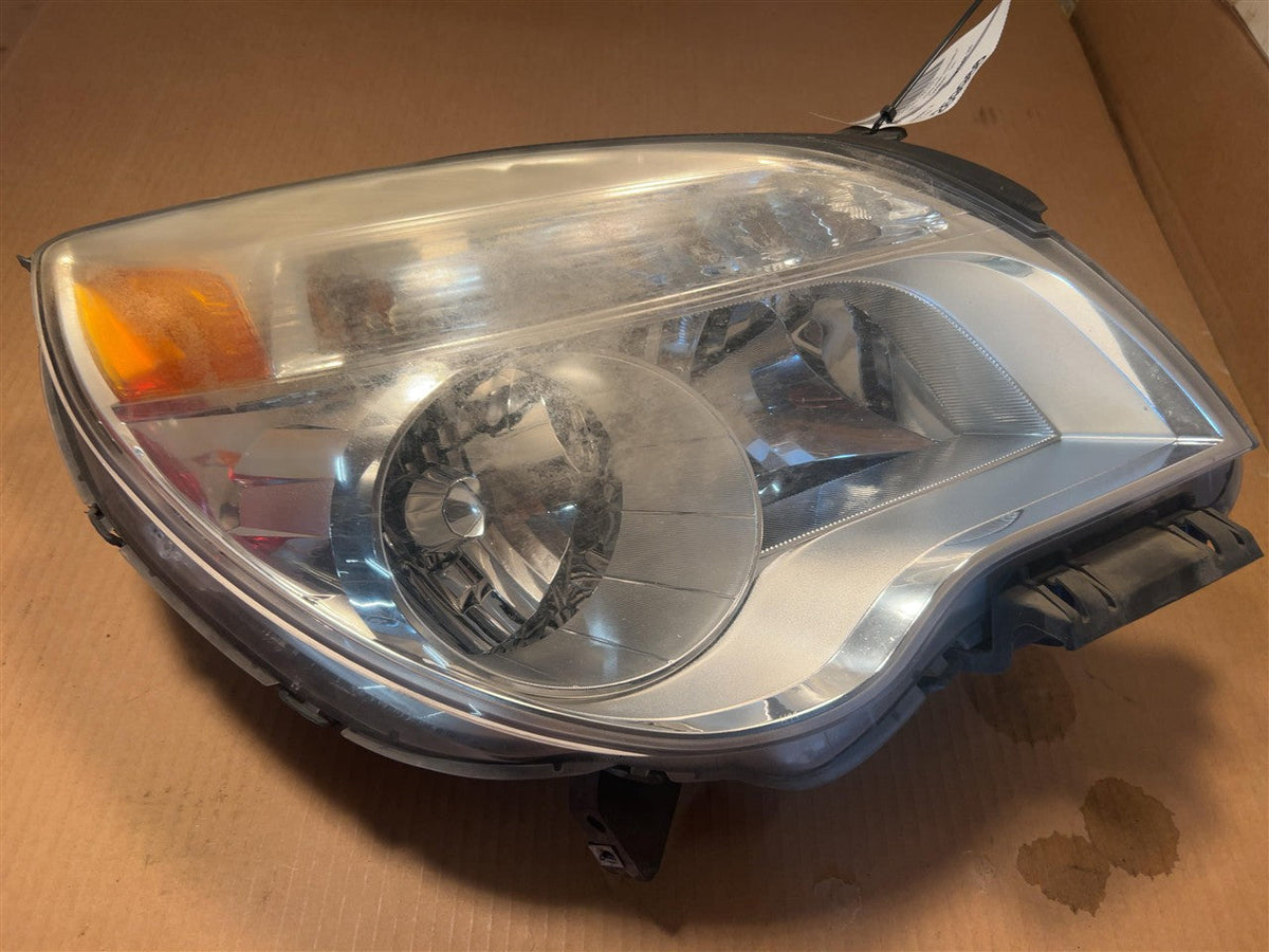 Headlight Assembly from a 2012 Chevrolet Equinox, right side, photo 2