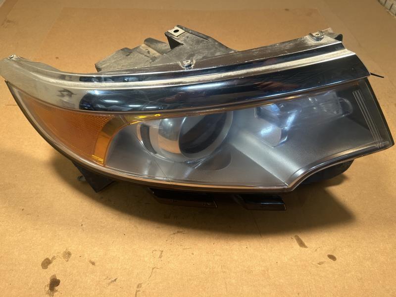 Headlight Assembly from a 2014 Ford Edge, right side, photo 2