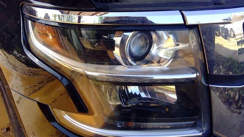 Headlight Assembly from a 2019 Chevrolet Tahoe, right side, photo 1