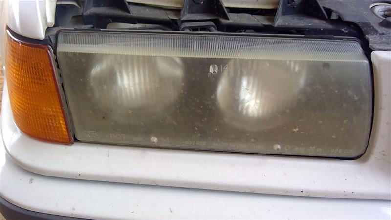 Headlight Assembly from a 1996 BMW 328i, right side, photo 1