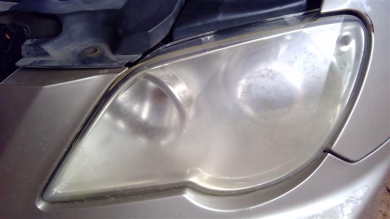 Headlight Assembly from a 2007 Chrysler, left side, photo 1