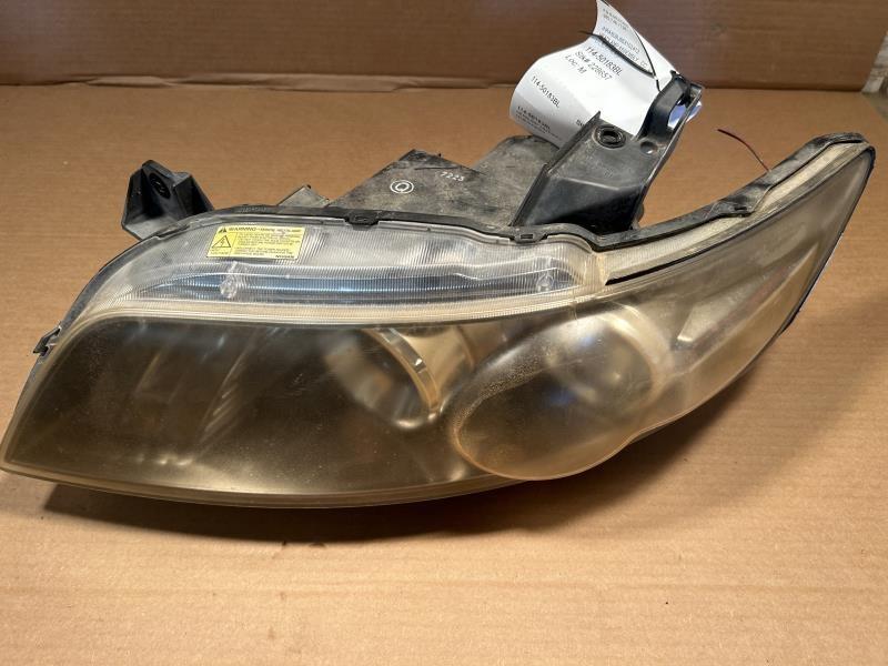 Headlight Assembly from a 2006 Infiniti, left side, photo 1