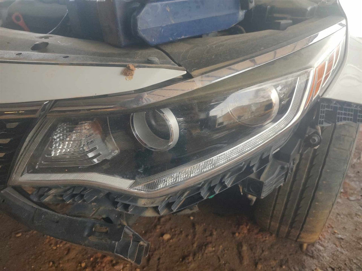Headlight Assembly from a 2016 Kia Optima, left side, photo 1