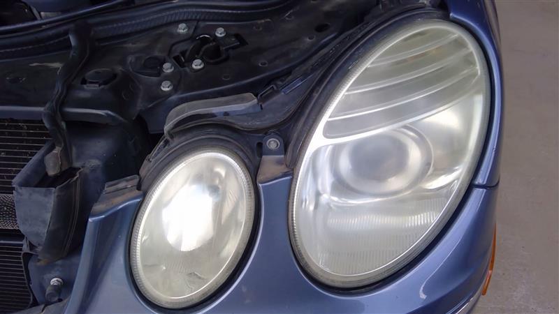 Headlight Assembly from a 2007 Mercedes-Benz, left side, photo 1