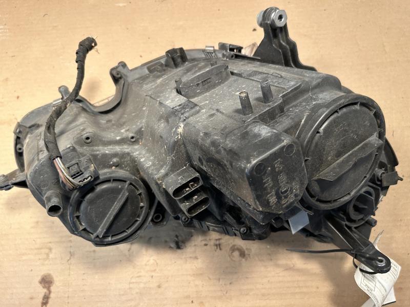 Headlight Assembly from a 2007 Mercedes-Benz, left side, photo 3