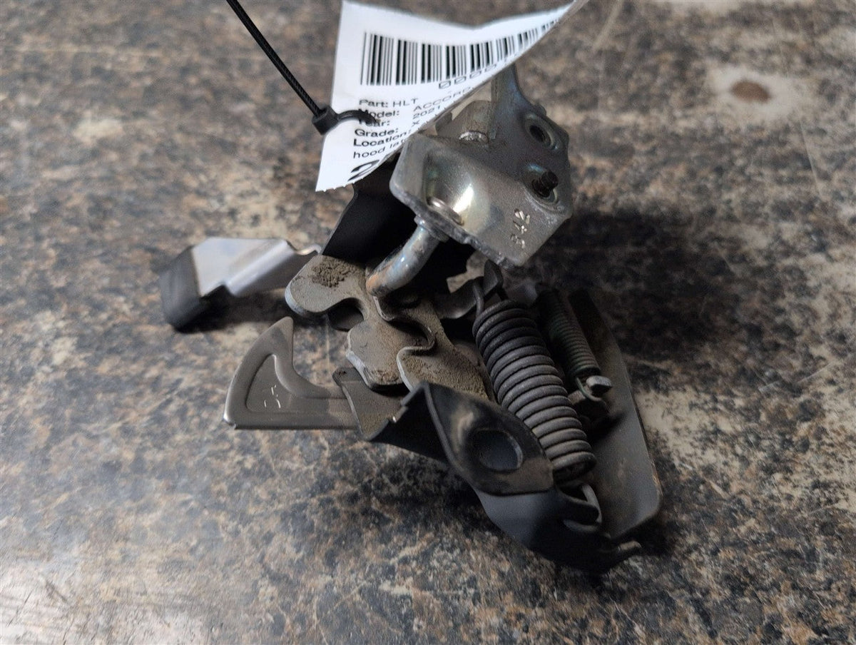 Hood Latch from a 2021 Honda Accord, photo 1