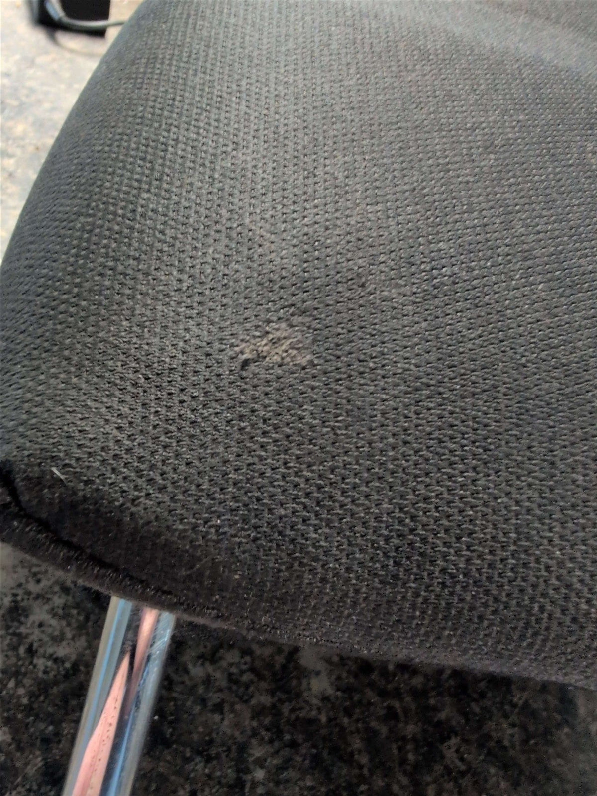 Headrest from a 2014 Ford Explorer, right side, photo 4