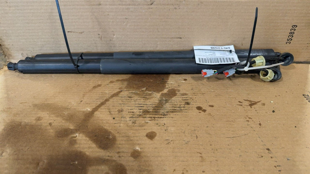 Hatchback Strut from a 2021 Ford Explorer, photo 1