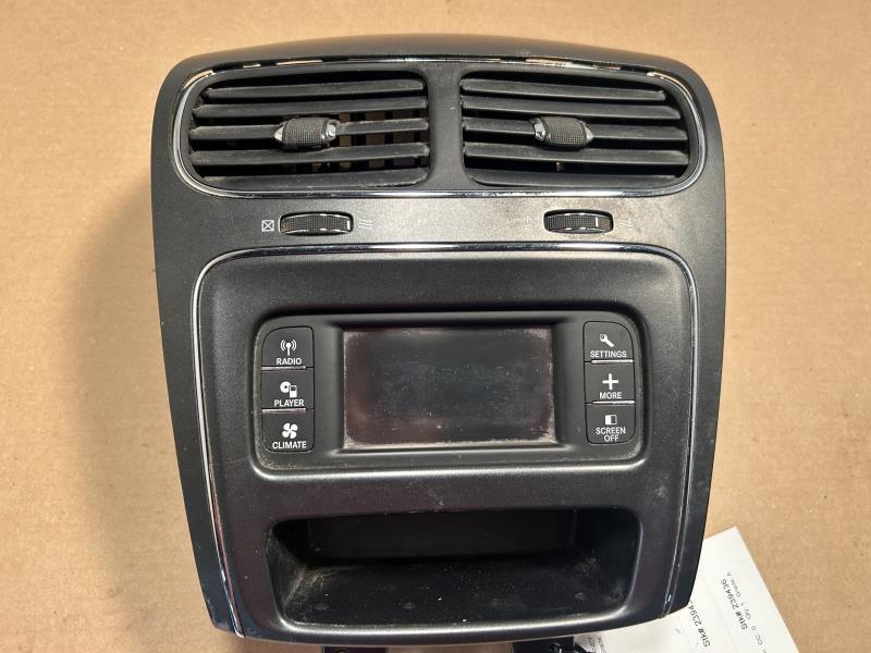 Info Display Screen from a 2012 Dodge Journey, photo 2
