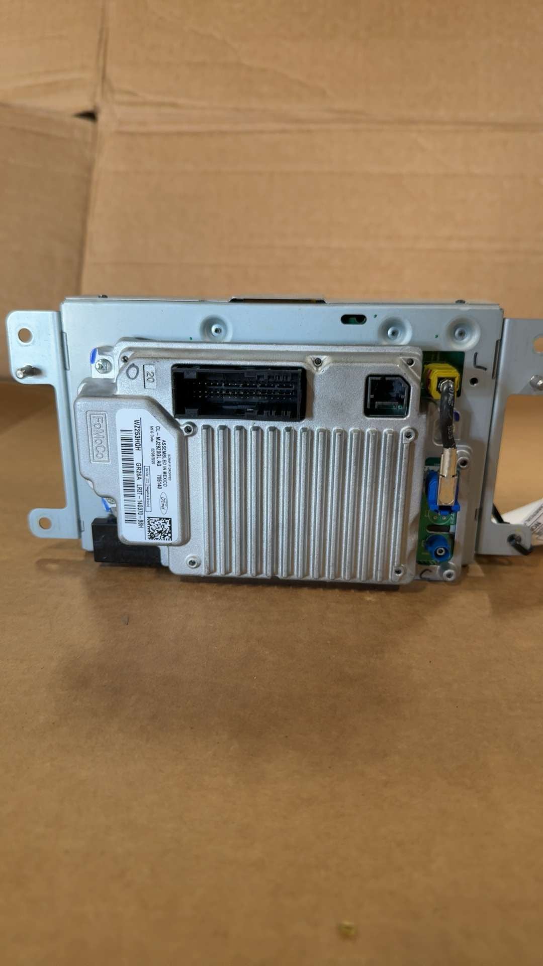 Info Display Screen from a 2020 Ford Mustang, photo 2