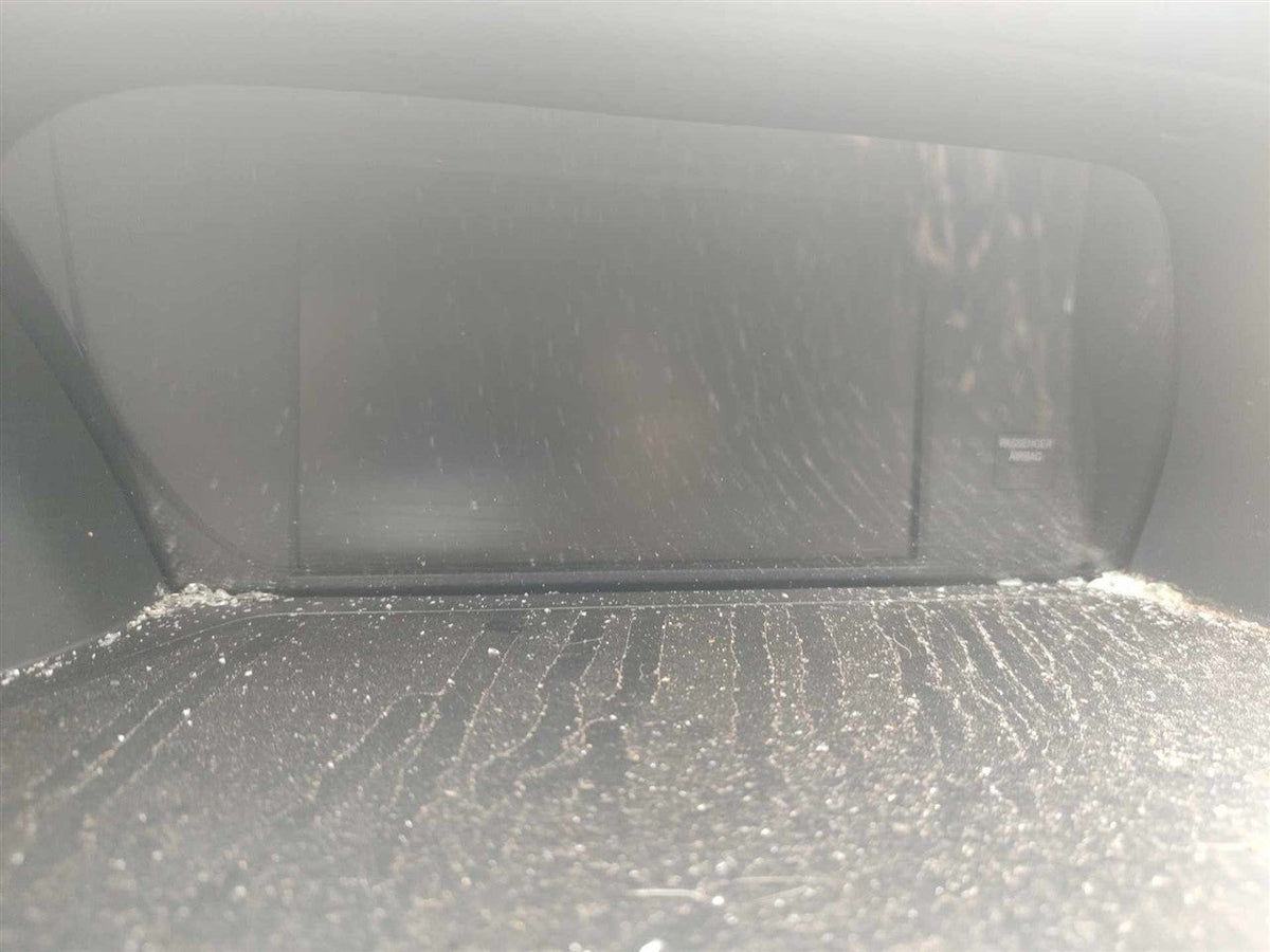 Info Display Screen from a 2014 Honda Accord, upper, photo 1