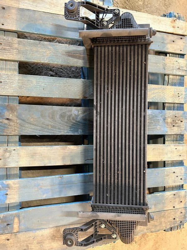 Intercooler from a 2016 Ram 1500, photo 1