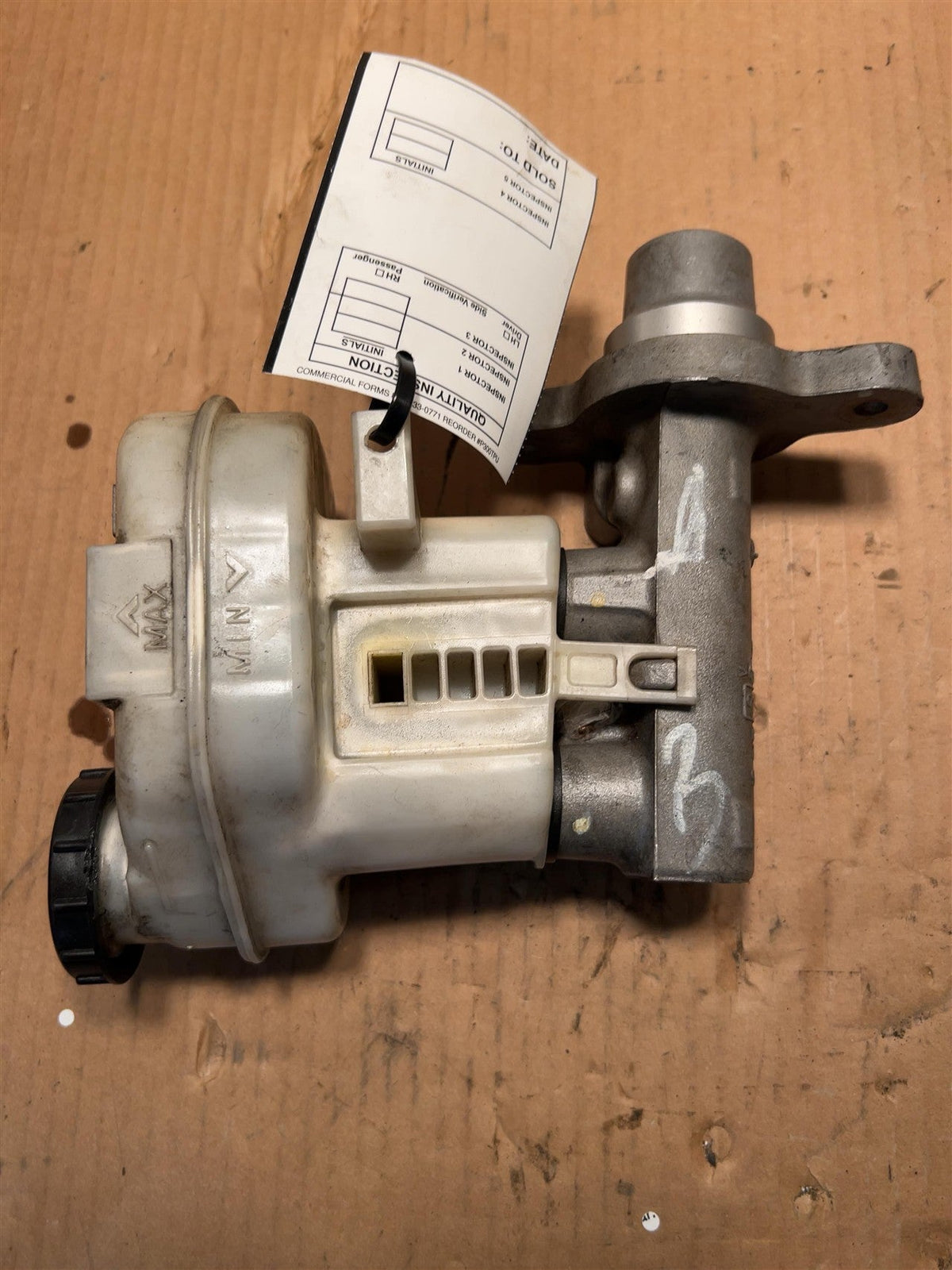 Brake Master Cylinder from a 2008 Ford Taurus, photo 1