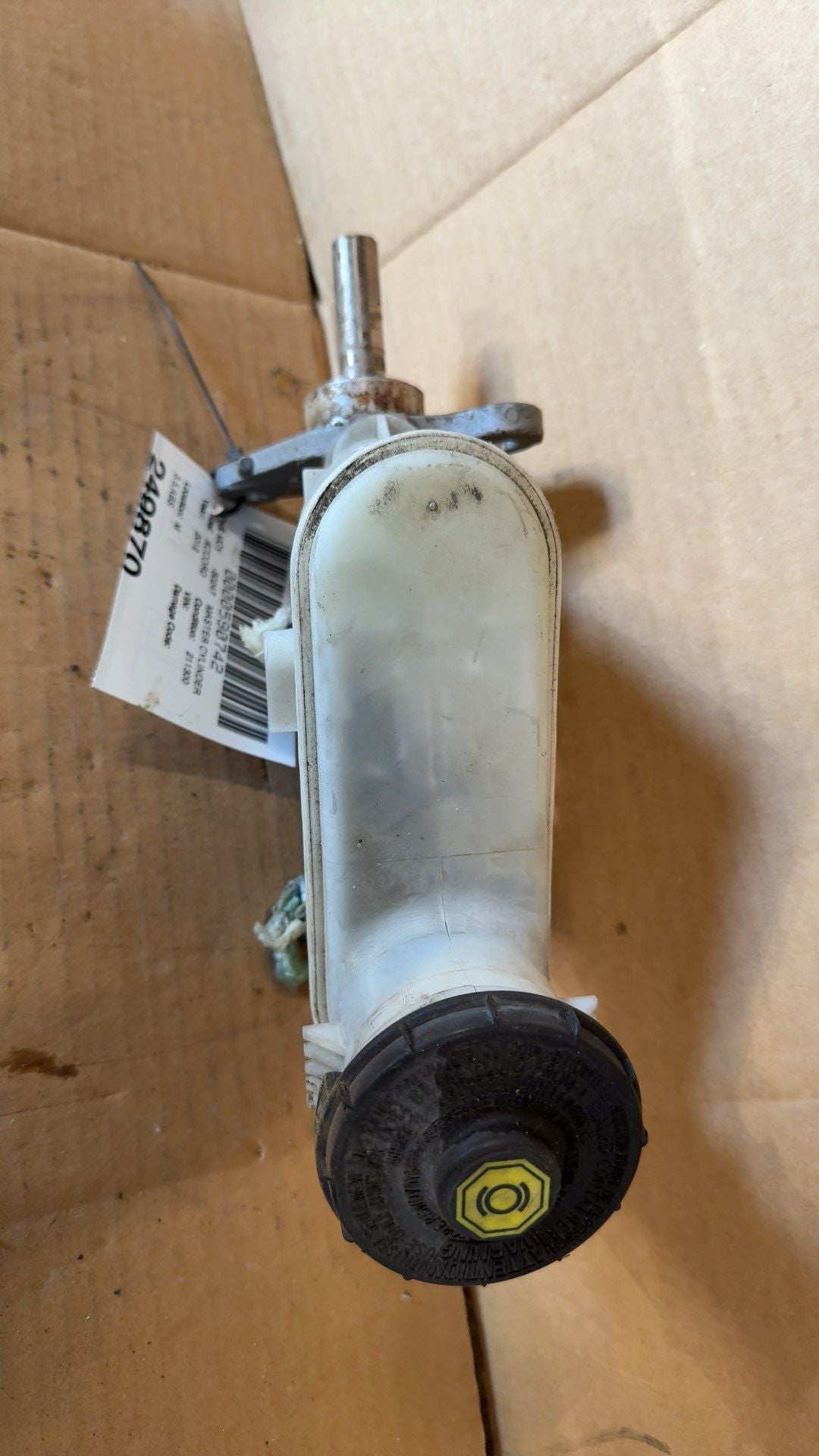 Brake Master Cylinder from a 2012 Honda Accord, photo 2