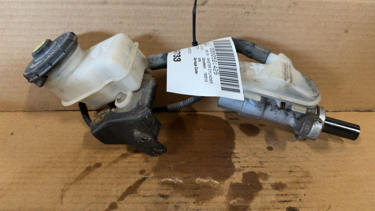 Brake Master Cylinder from a 2013 Honda Civic, photo 1
