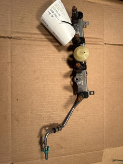 Fuel Injector Rail Assembly from a 2007 Honda Fit, photo 1