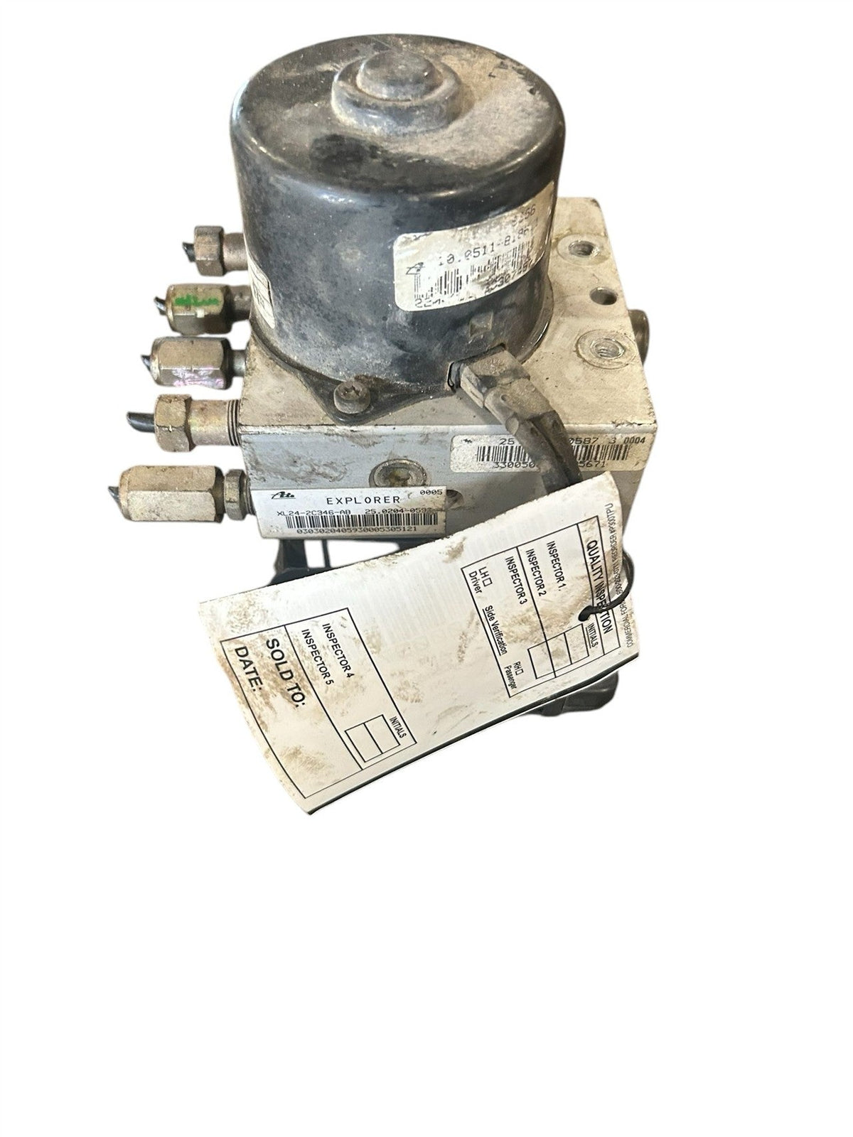ABS Pump Module from a 2000 Mercury Mountaineer, photo 1