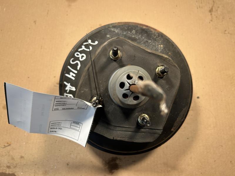 Power Brake Booster from a 2000 Buick LeSabre, photo 1