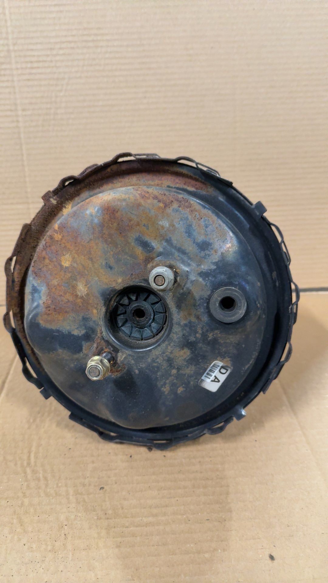 Power Brake Booster from a 1998 GMC 1500, photo 3