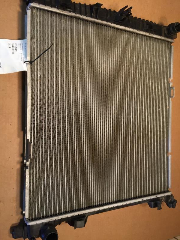 Radiator from a 2016 Mercedes-Benz GLE-Class, photo 1