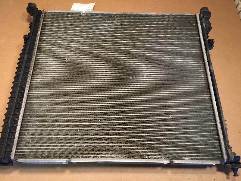 Radiator from a 2016 Mercedes-Benz GLE-Class, photo 2