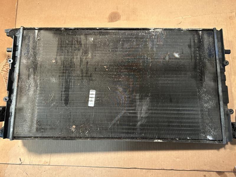 Radiator from a 2000 Volkswagen Beetle, photo 2